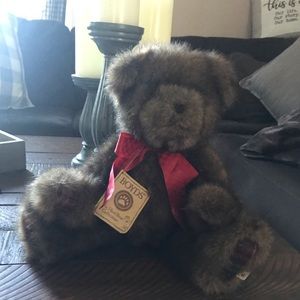 Boyd’s Bear Gibson